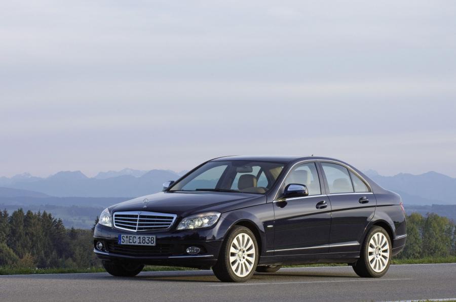  Mercedes-Benz C-Class 2007 года  (фото 21 из 413)